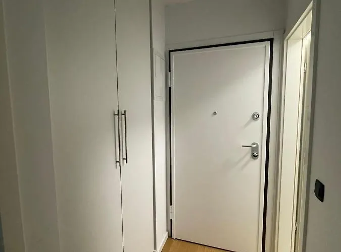 Naomi Znjan Apartamento *