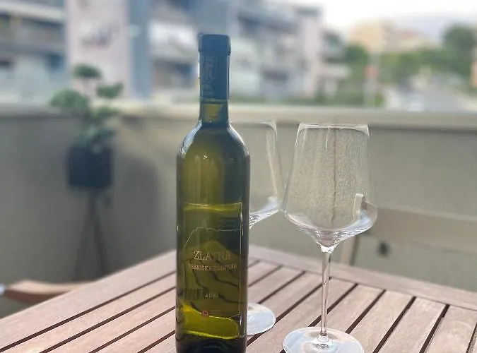 Naomi Znjan Apartamento