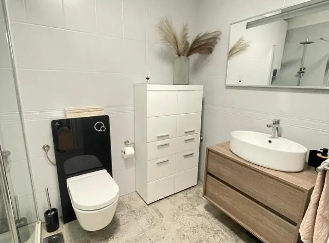 Naomi Znjan Apartamento *
