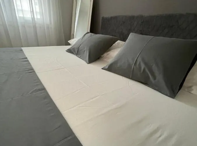 Apartamento Naomi Znjan *